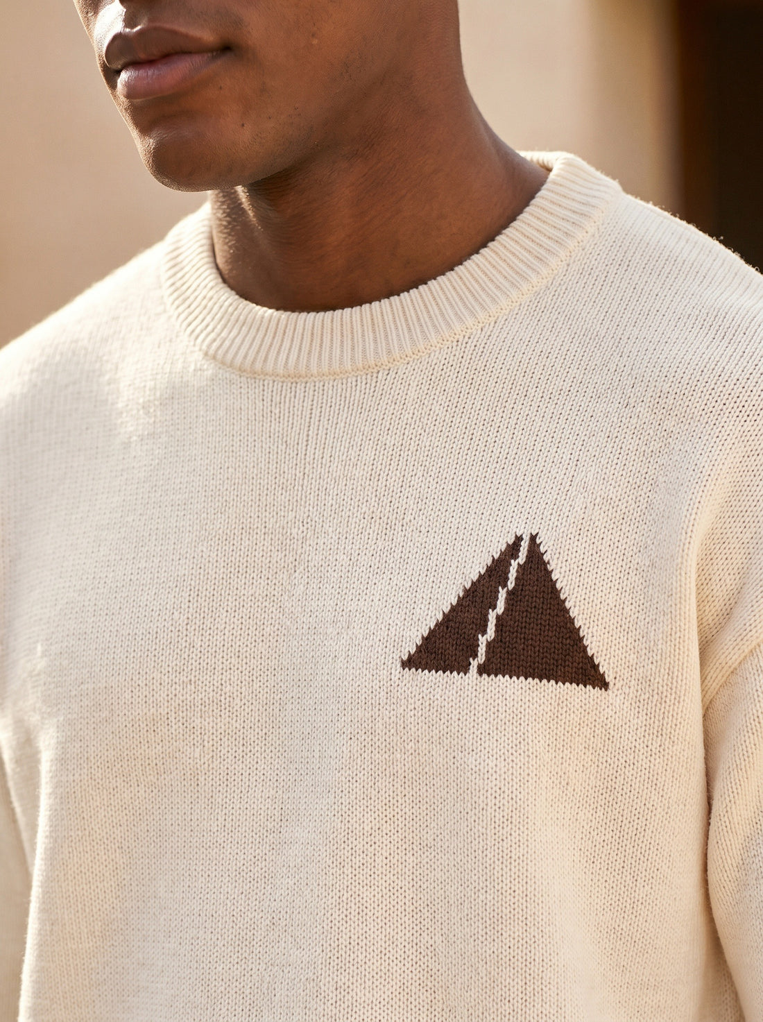 Ivory - neckline detail