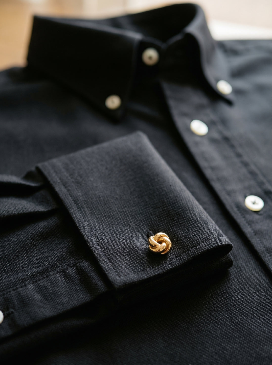 Black The Memphis Oxford Shirt — cuff